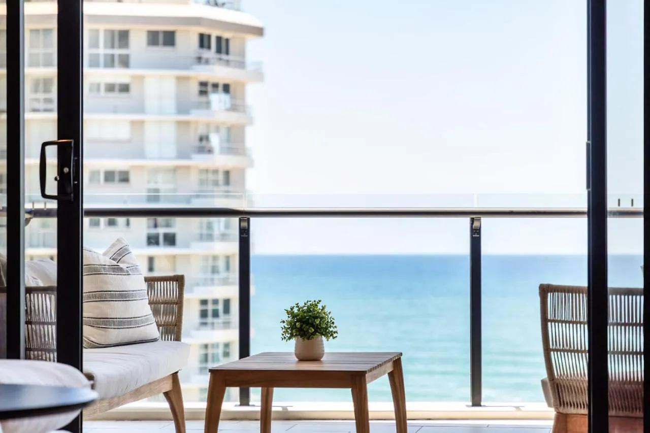 Daire The Luxe Surf And Sea Suite Gold Coast
